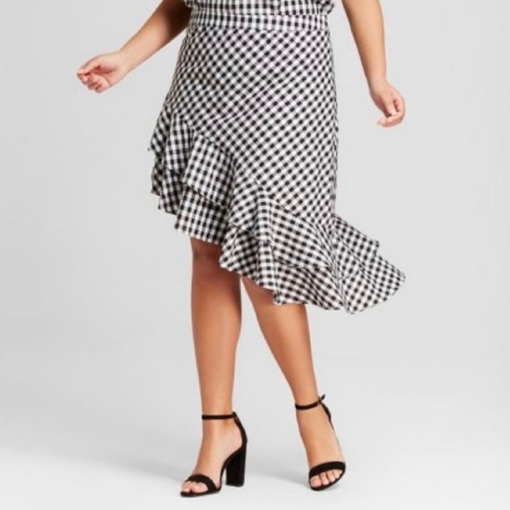 Plus Size Black and White Gingham Asymmetrical Ruffled Skirt